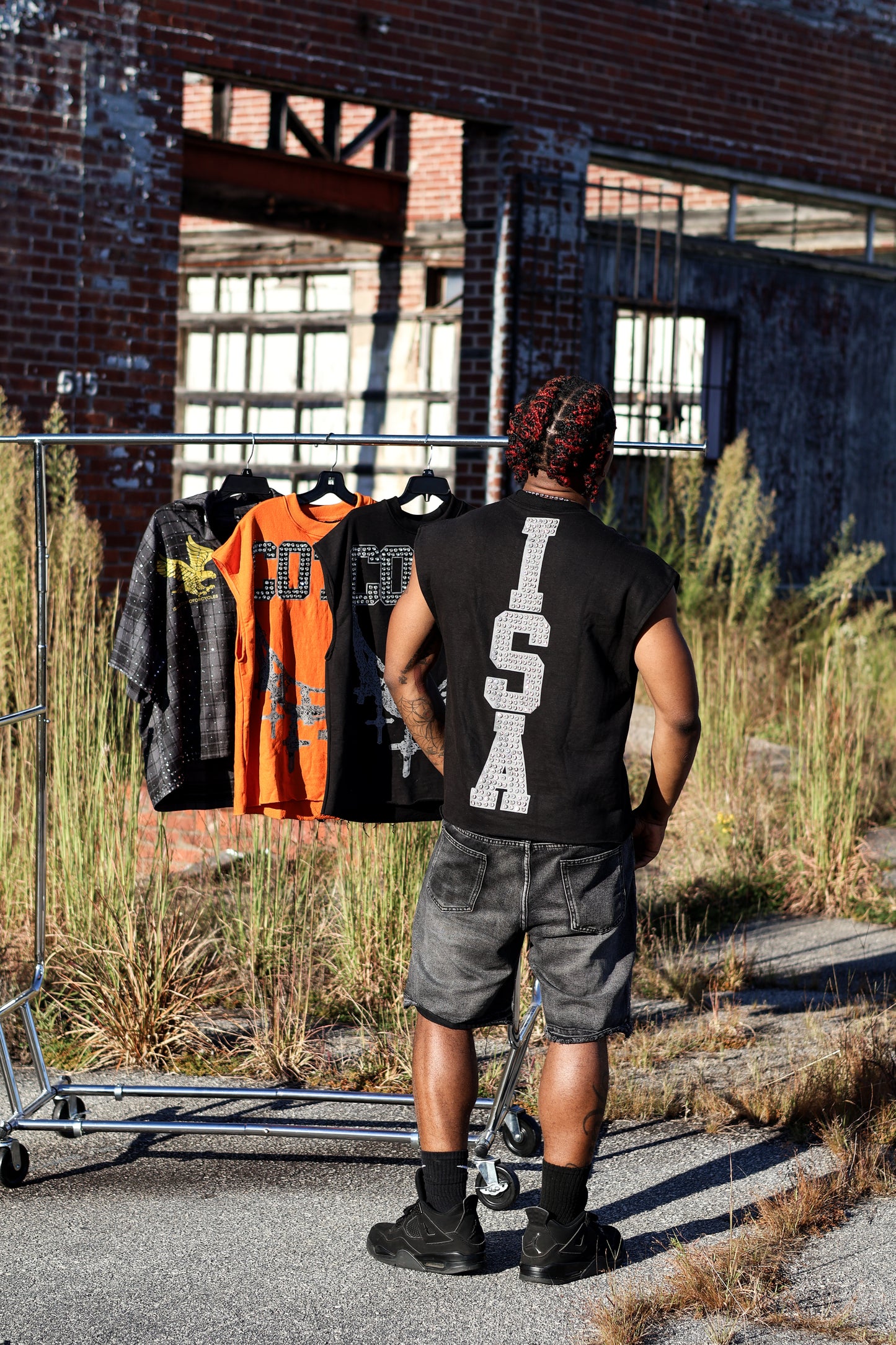 Isacotti Motors Sleevless